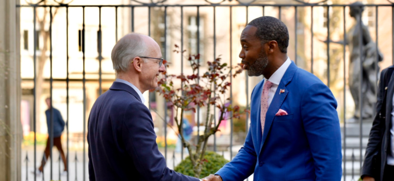 Premier Burt meets Prime Minister of Luxembourg